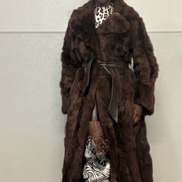 Fashionable Fly 44th birthday fit - Picture 2 of 11